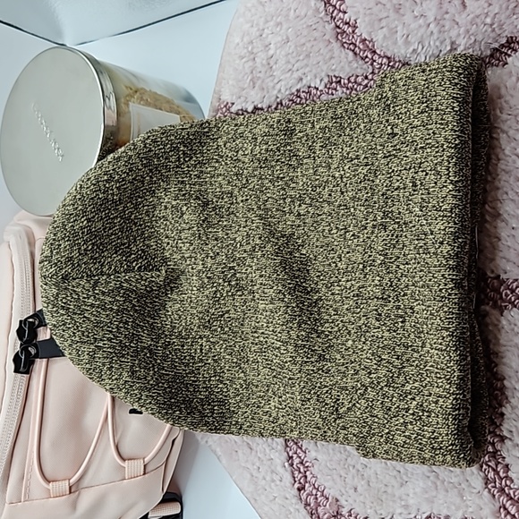 nwot CARHARTT Brown Heather Womens Ladies Beanie Cap Hat - Picture 2 of 4